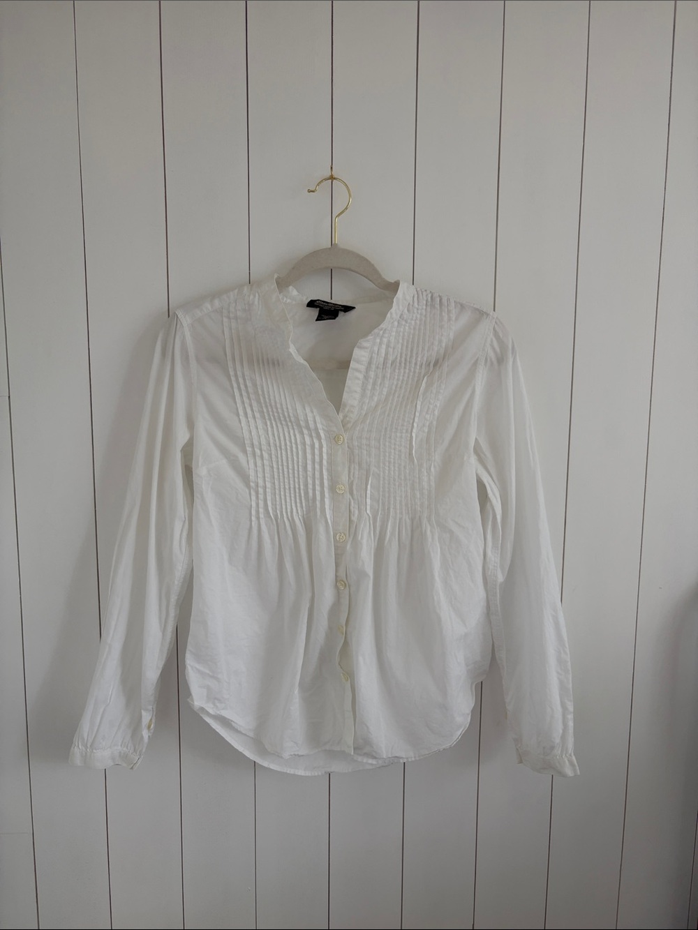 Eddie Bauer White Pintuck Button-Front Women's Shirt